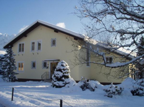 Отель Haus Gabriele, Бад Миттендорф